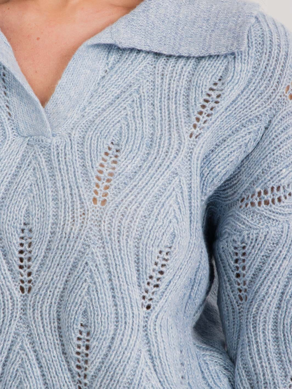 WOMEN'S LONG SLEEVE V-NECK KNIT PULLOVER SWEATER