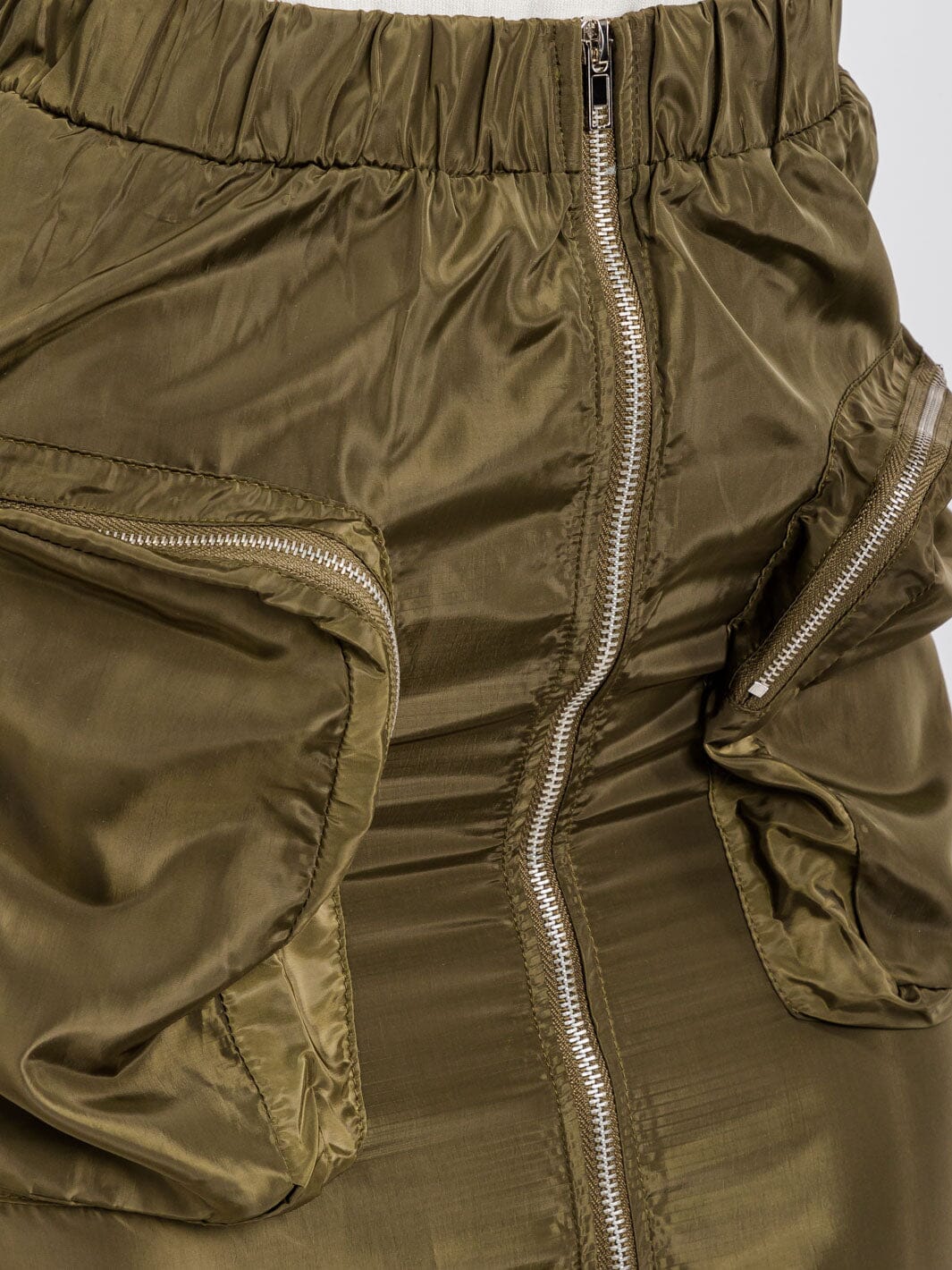 WOMEN'S ELASTIC WAIST ZIP UP FRONT CARGO POCKETS MIDI SKIRT