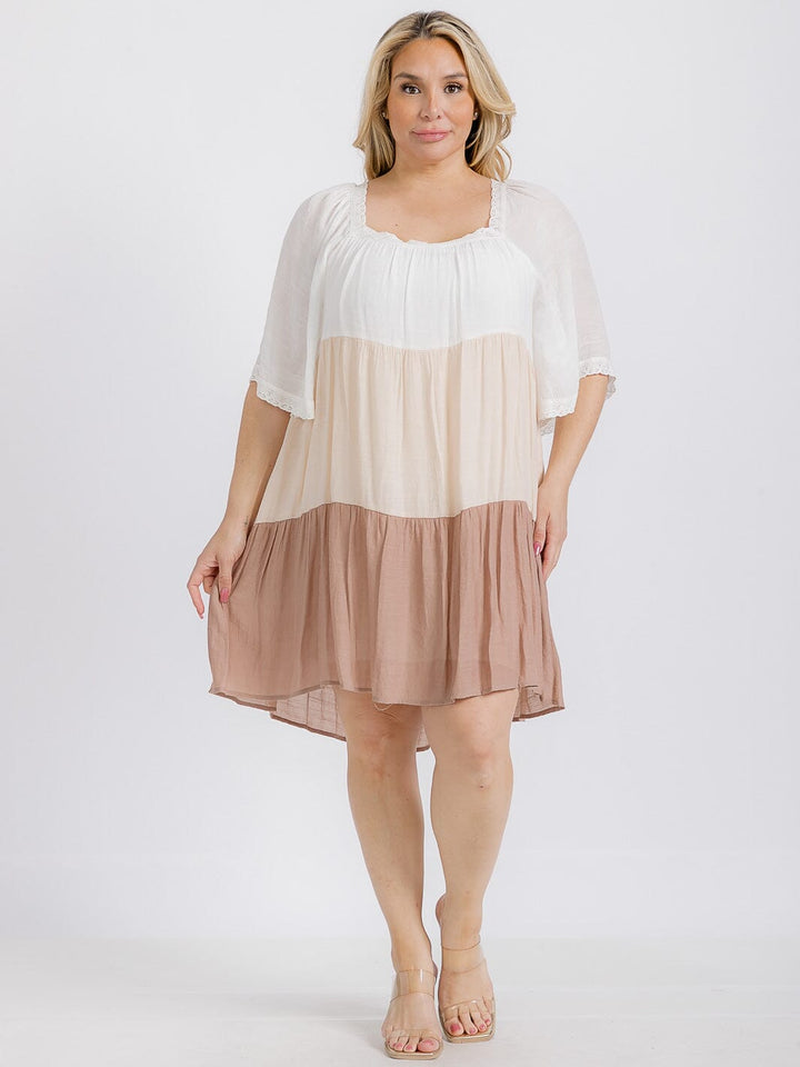 PLUS SIZE SHORT SLEEVE SQUARE NECK TIERED COLORBLOCK TUNIC MINI DRESS