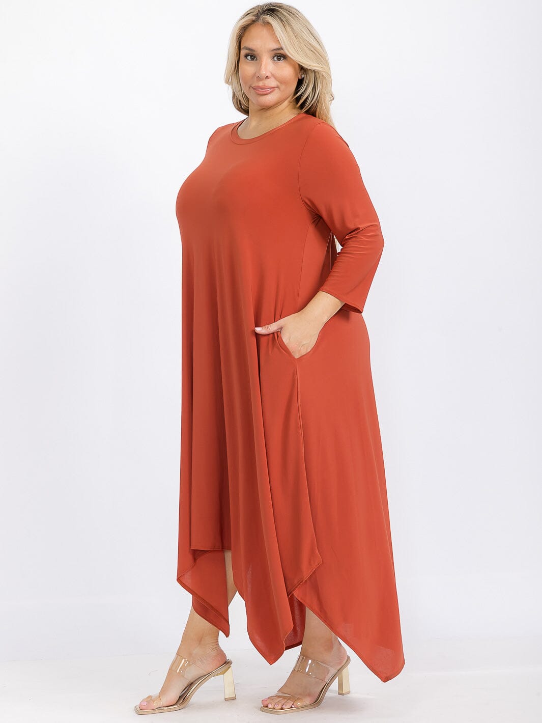 PLUS SIZE 3/4 SLEEVE FRONT POCKETS HIGH-LOW MAXI DRESS