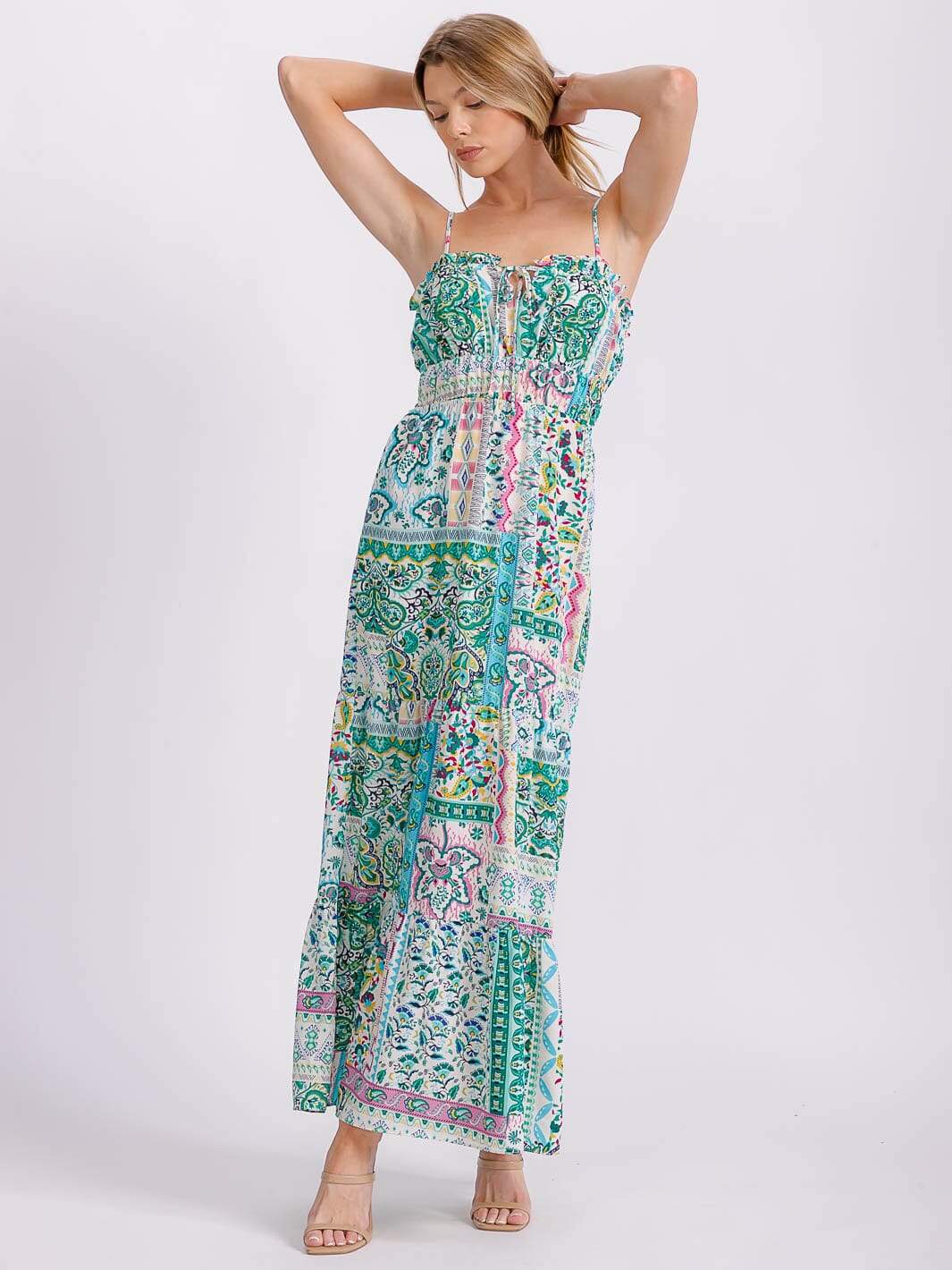 WOMEN'S SLEEVELESS V-NECK ELASTIC WAIST TIERED OPEN BACK MULTI PRINT MAXI DRESS