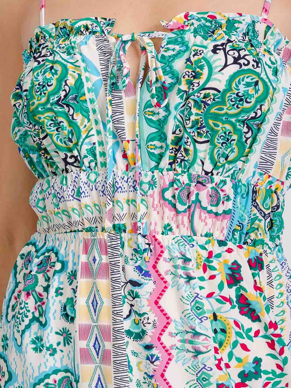 WOMEN'S SLEEVELESS V-NECK ELASTIC WAIST TIERED OPEN BACK MULTI PRINT MAXI DRESS