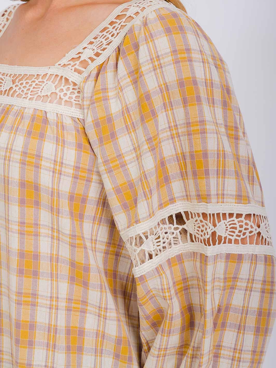 WOMEN'S LONG SLEEVE SQUARE NECK PLAID CROCHET TRIM BLOUSE