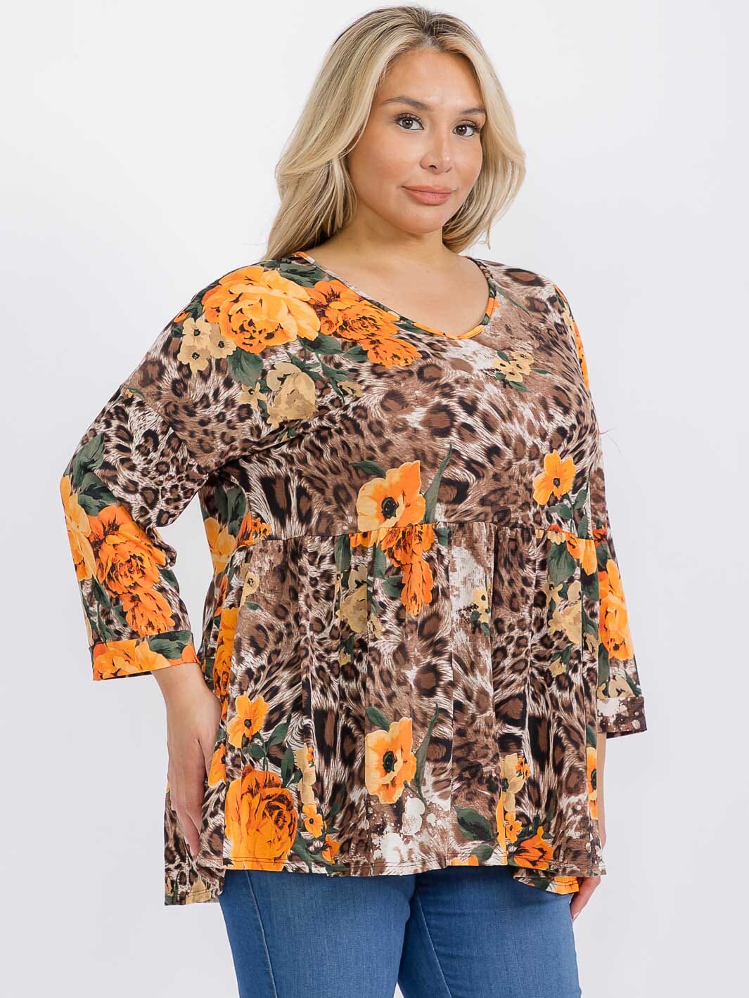 PLUS SIZE 3/4 SLEEVE V-NECK ANIMAL PRINT FLORAL TUNIC BLOUSE