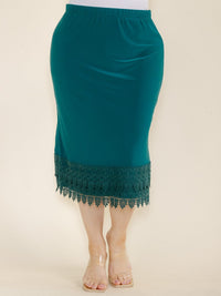 PLUS SIZE ELASTIC WAIST CROCHET BOTTOM HEM MIDI SKIRT
