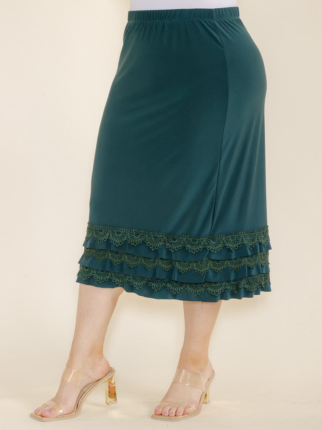 PLUS SIZE ELASTIC WAIST CROCHET BOTTOM HEM MIDI SKIRT
