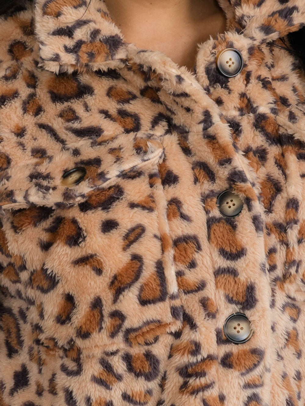 WOMEN'S LONG SLEEVES BUTTON CLOSURE FRONT POCKETS ANIMAL PRINT SHERPA JACKET