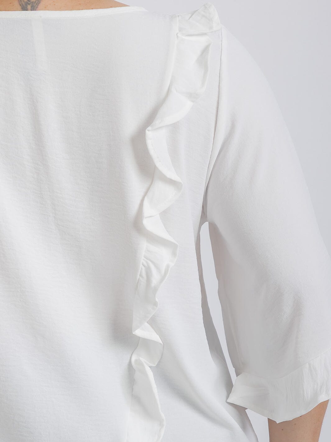 PLUS SIZE SHORT SLEEVE BACK RUFFLE TUNIC BLOUSE