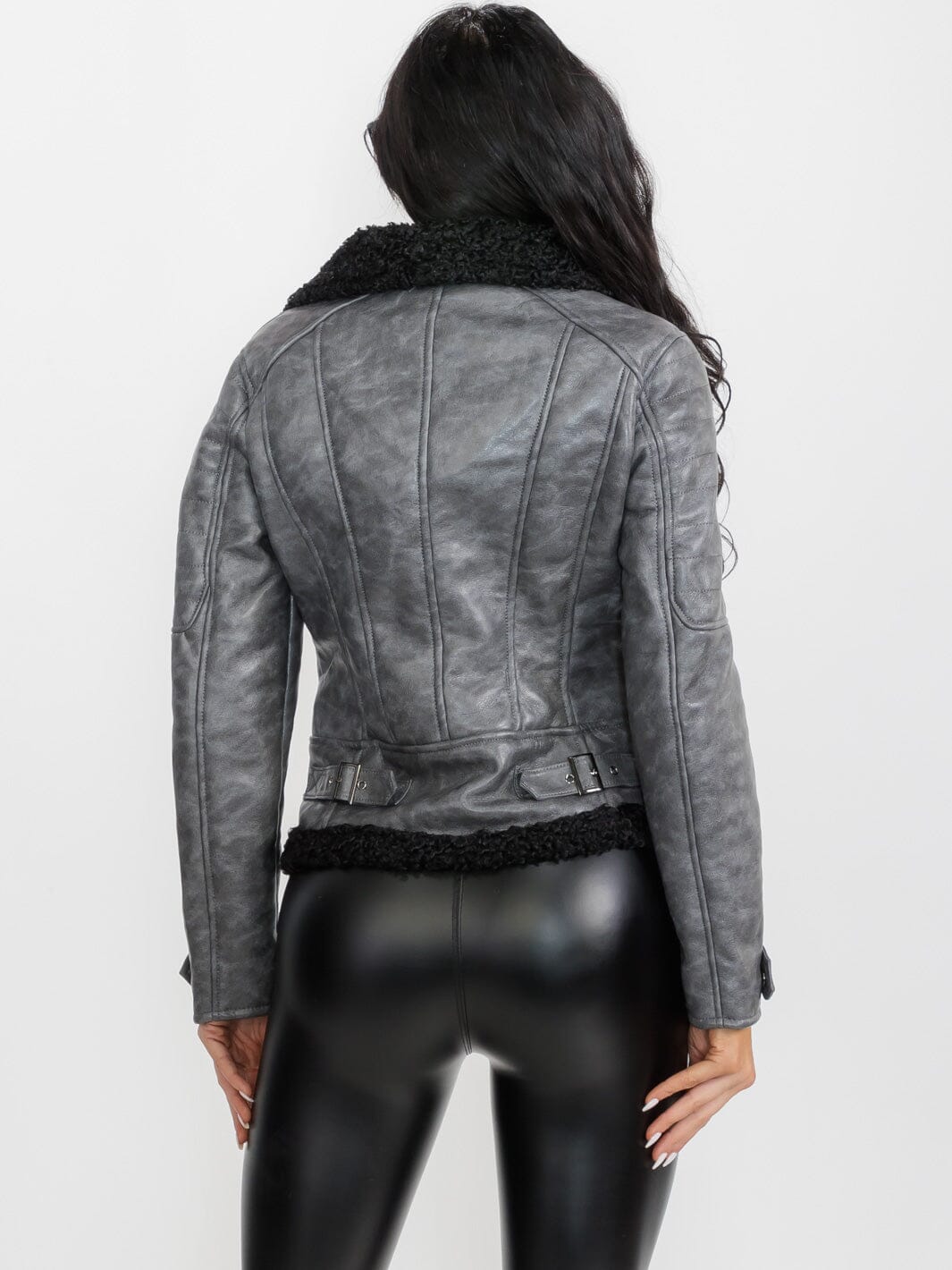 WOMEN'S LONG SLEEVE SHERPA LINING ZIPPER CLOSURE FRONT POCKETS PU PLEATHER JACKET