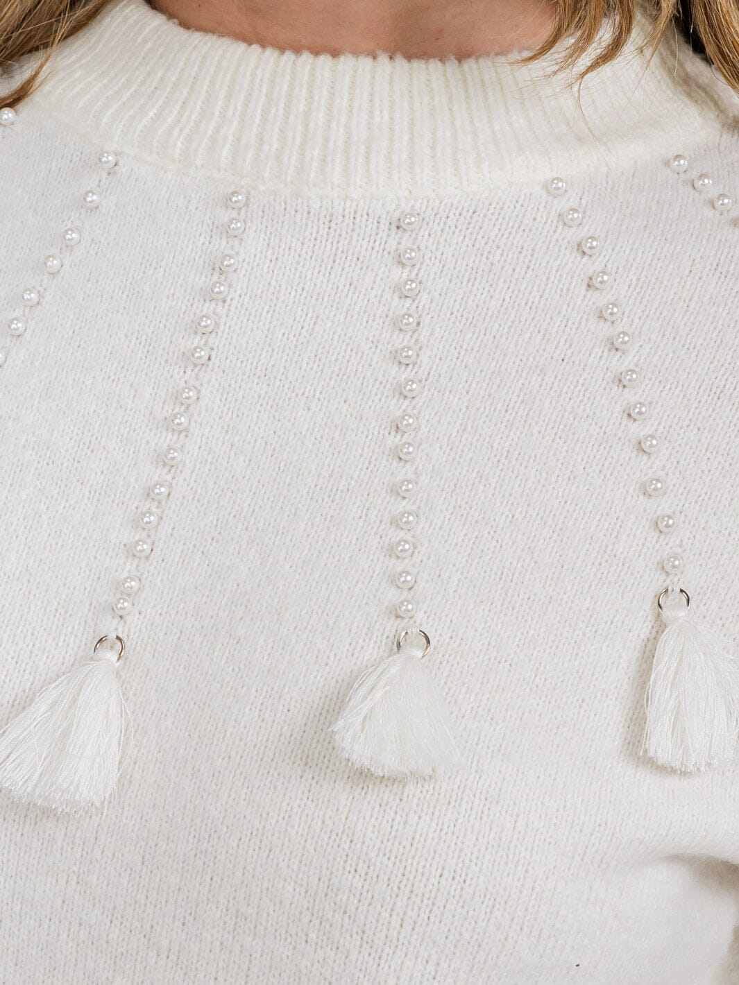 WOMEN'S LONG SLEEVE PEARL TASSEL FUZZY PULLOVER SWEATER