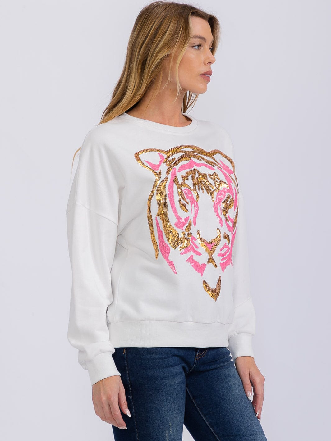 WOMEN'S LONG SLEEVE SEQUINS GRAPHIC PULLOVER SWEATER