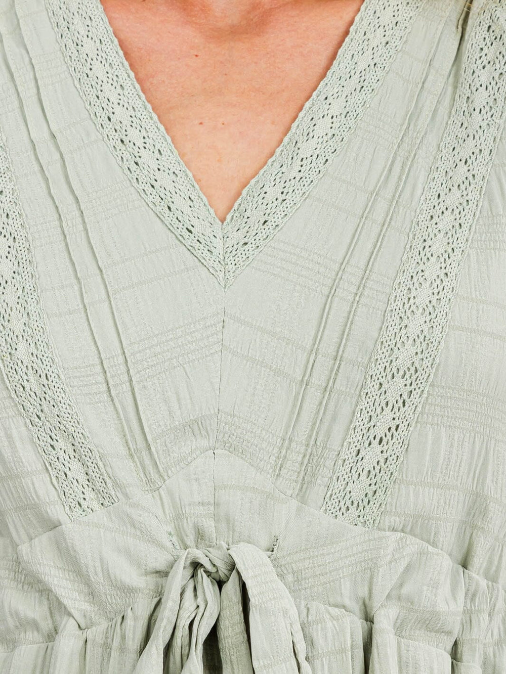 WOMEN'S SHORT SLEEVE V-NECK SELF TIE DETAILED MAXI DRESS