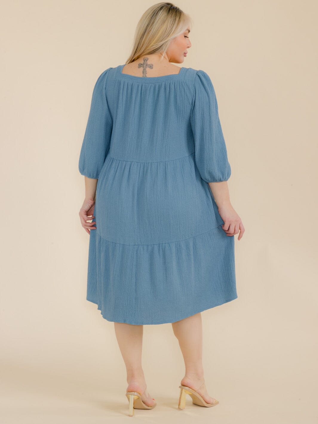 PLUS SIZE 3/4 SLEEVE FRONT POCKETS TIERED MIDI DRESS
