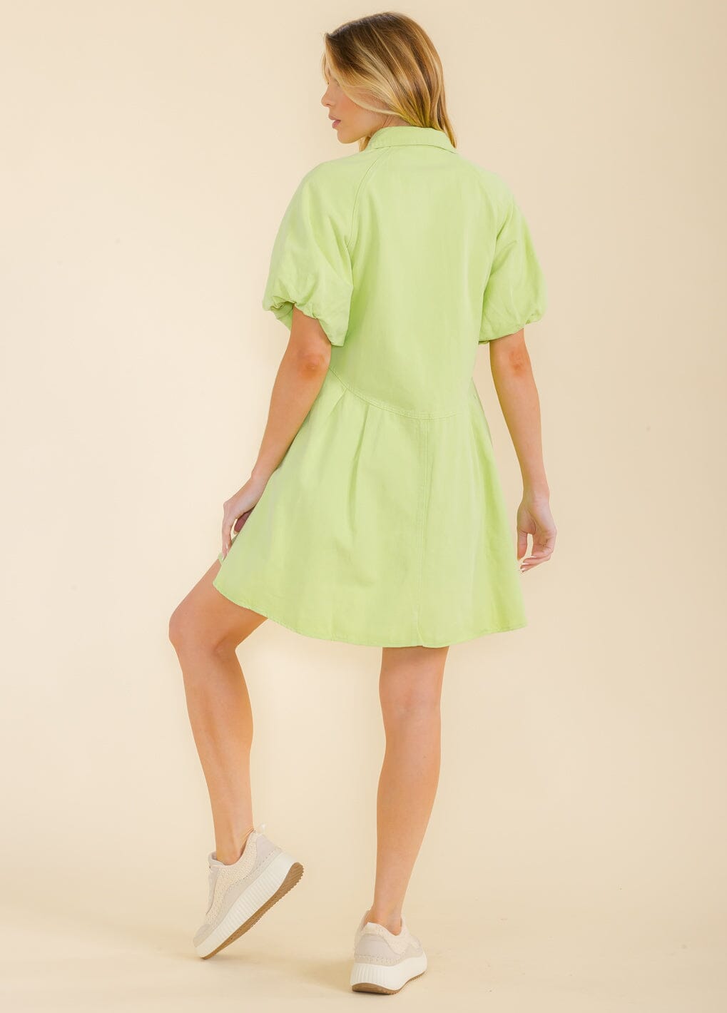 WOMEN'S SHORT SLEEVE FRONT POCKETS BUTTON UP DENIM HIGH-LOW MINI DRESS