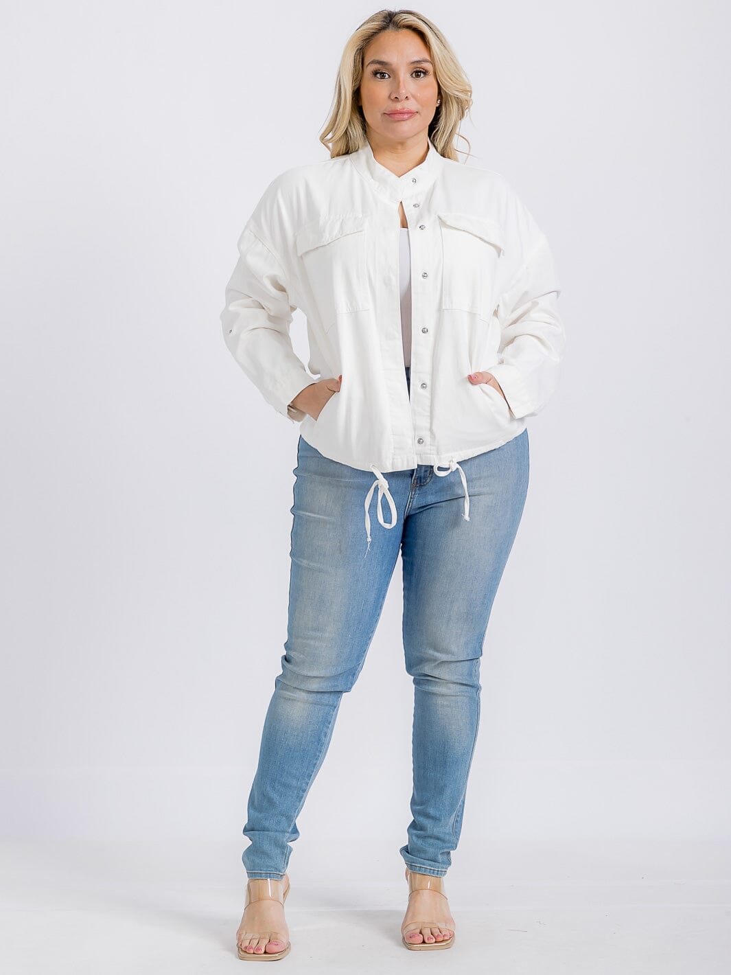 PLUS SIZE LONG SLEEVE BUTTON CLOSURE FRONT POCKETS DENIM JACKET