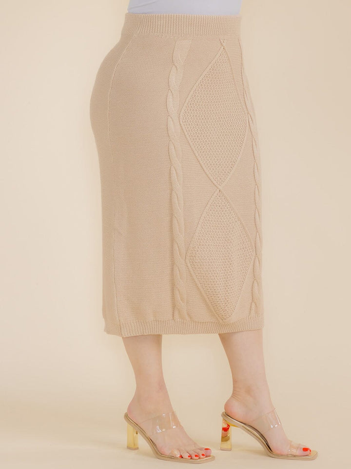 PLUS SIZE ELASTIC WAIST CABLE KNIT MIDI SKIRT