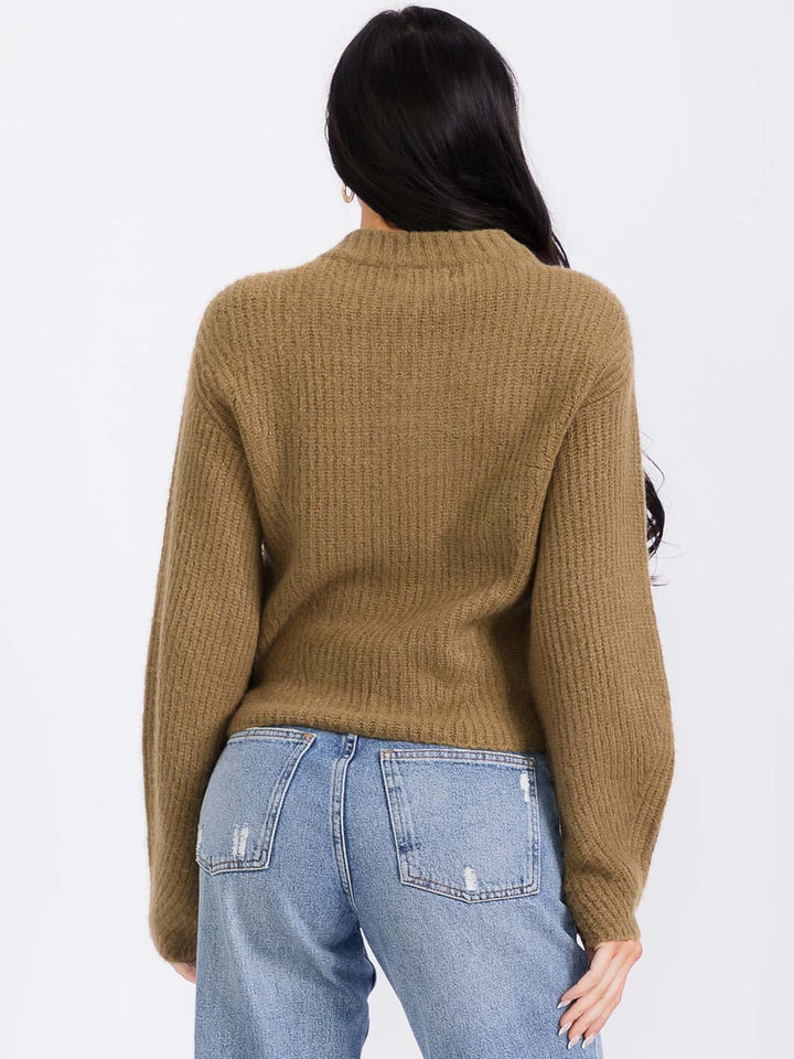 WOMEN'S LONG SLEEVE PULLOVER SWEATER