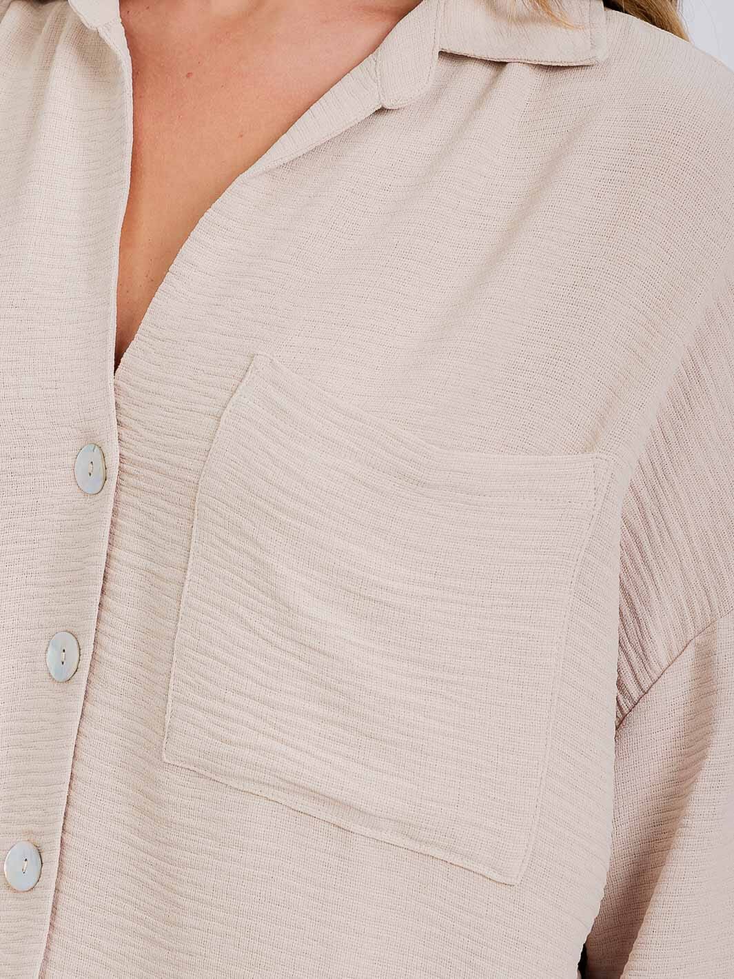 WOMEN'S LONG SLEEVE FRONT POCKETS BUTTON UP BLOUSE