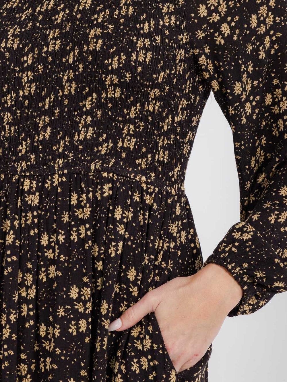 WOMEN'S LONG SLEEVE FRONT POCKETS SMOCK FLOWER MAXI DRESS