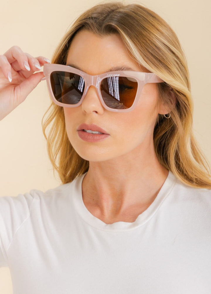 FASHION EYEWEAR ASSORTED COLORS SUNGLASSES