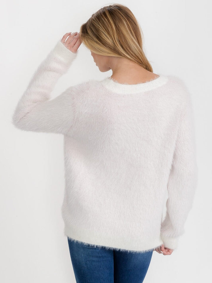 WOMEN'S LONG SLEEVE HEART PRINT FUZZY PULLOVER SWEATER