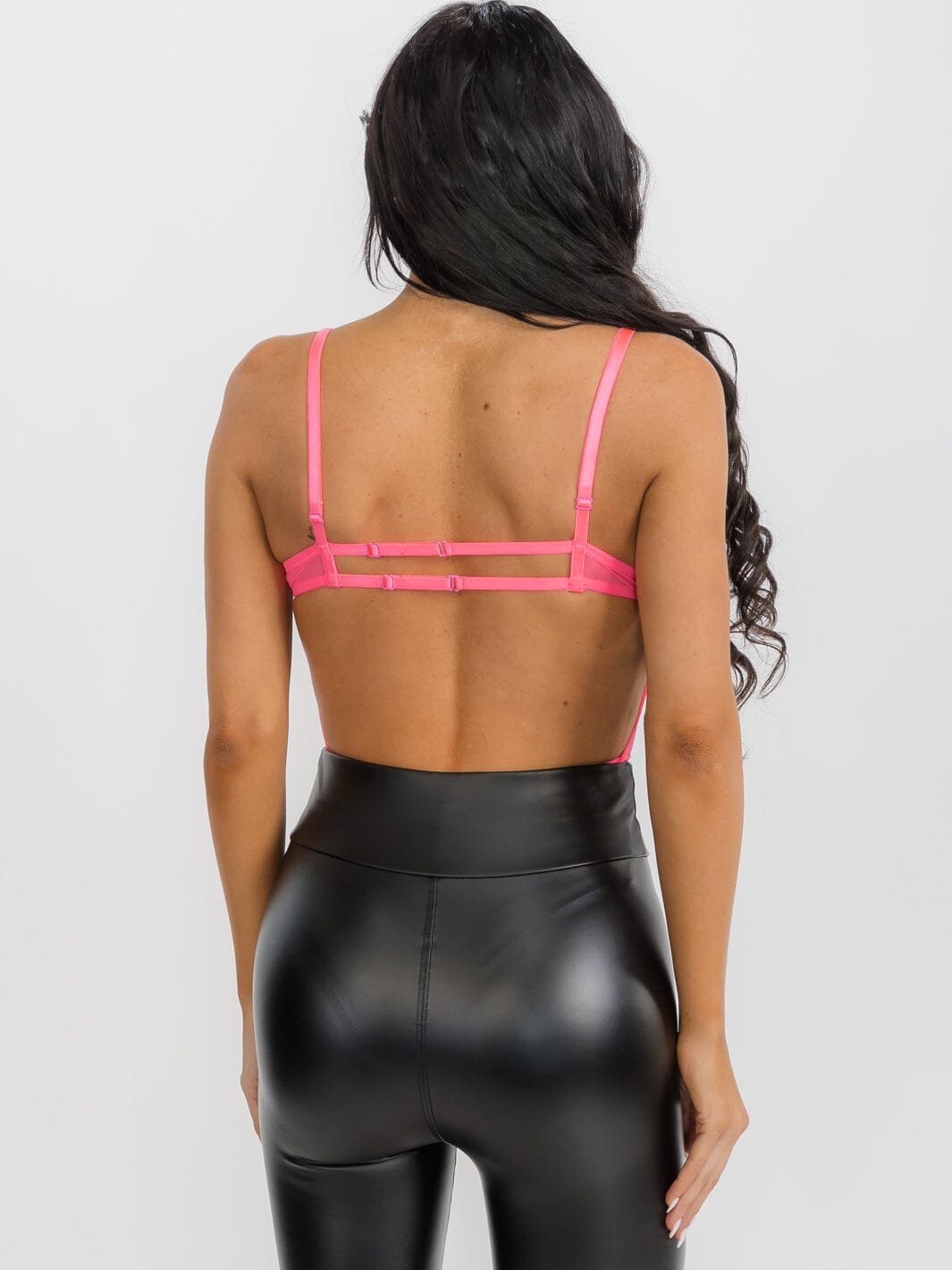 WOMEN'S SLEEVELESS V-NECK OPEN BACK MESH LACE BODYSUIT