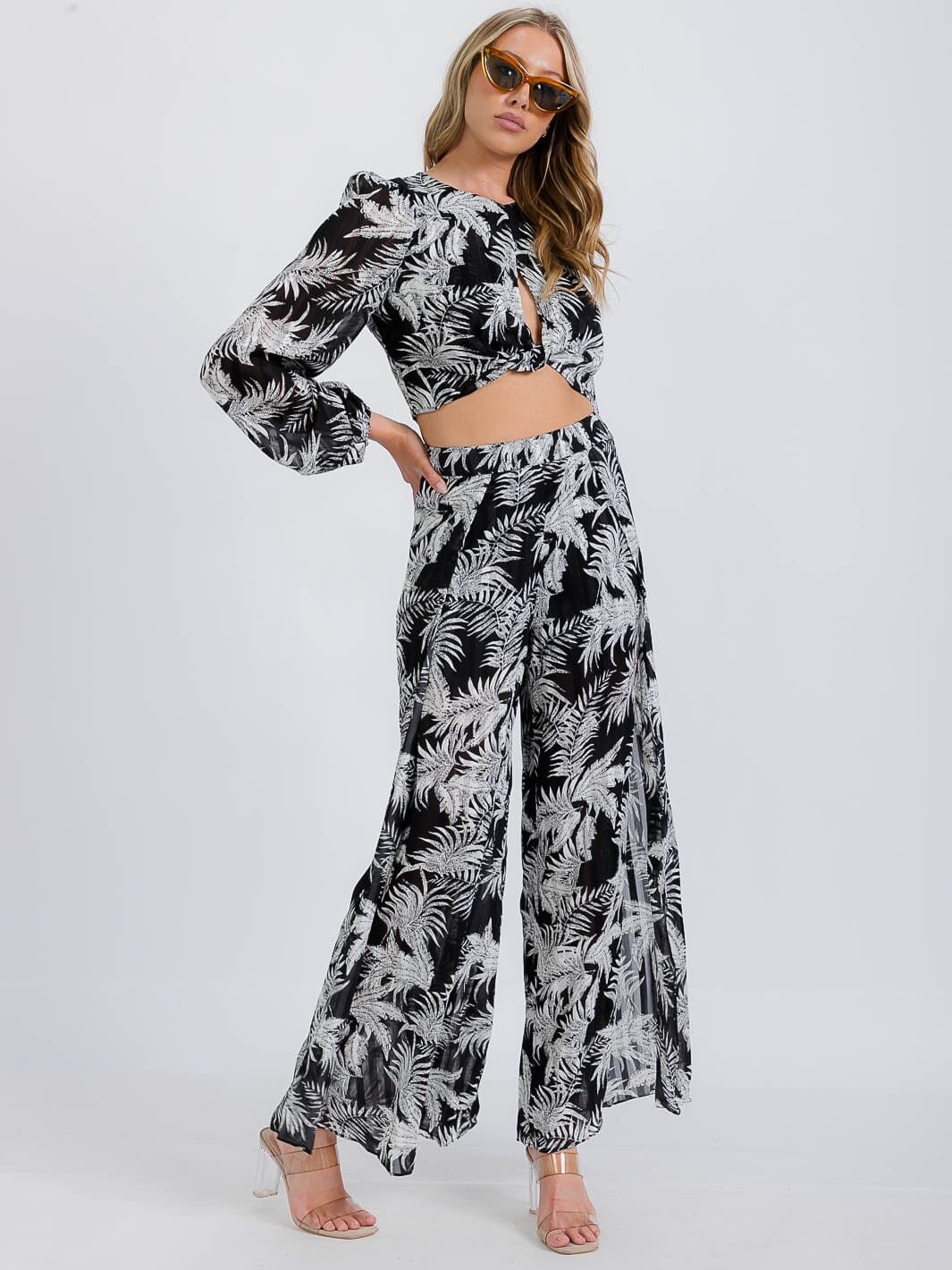 WOMEN'S LONG SLEEVE FRONT KNOT FLORAL TOP