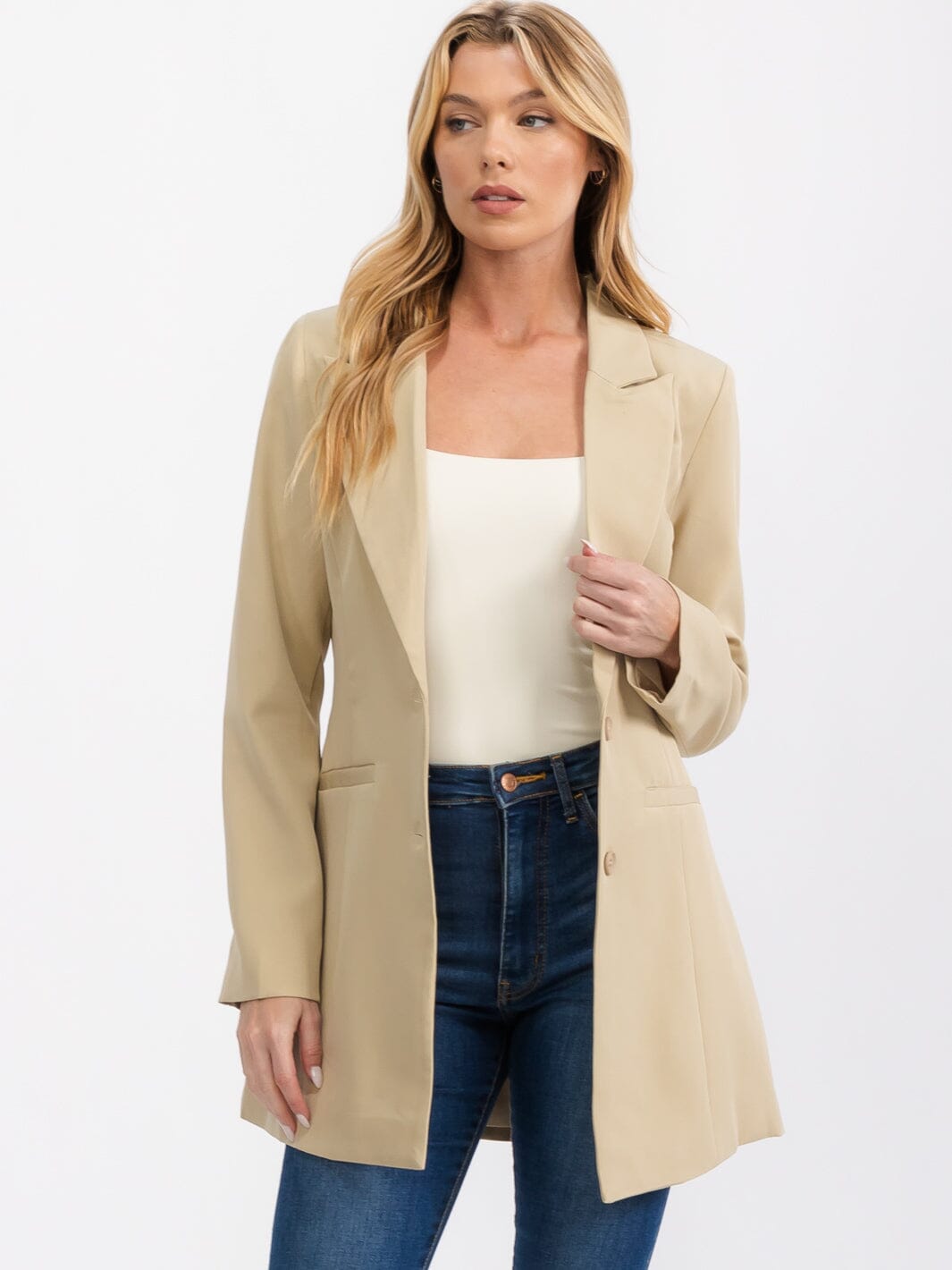 WOMEN'S LONG SLEEVE BUTTON CLOSURE FRONT POCKETS BLAZER