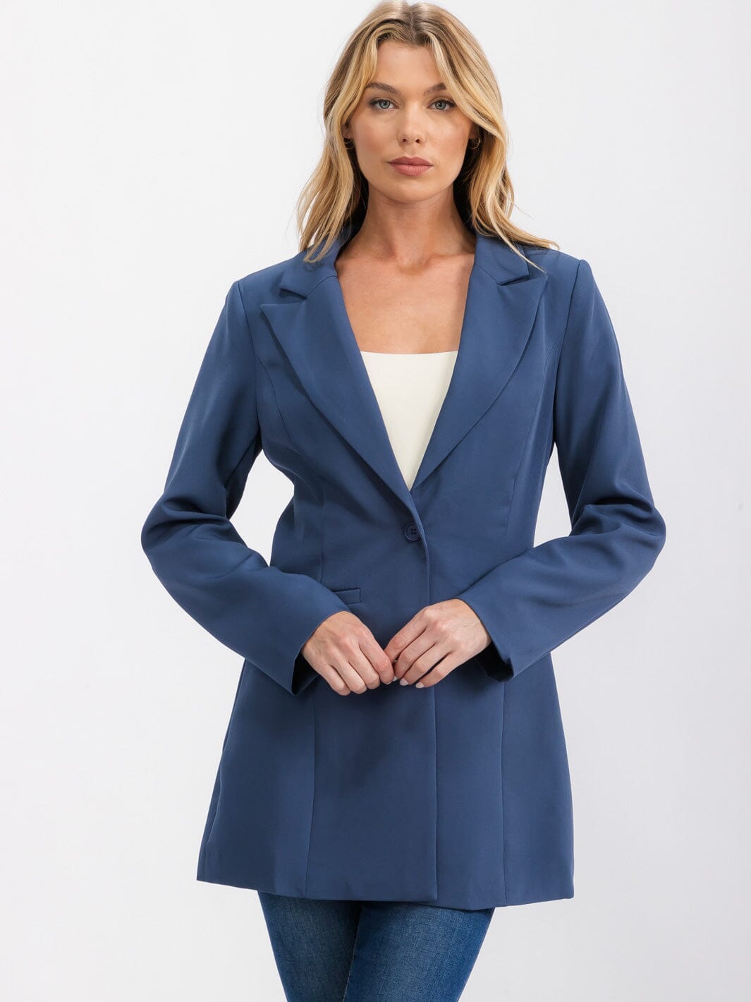 WOMEN'S LONG SLEEVE BUTTON CLOSURE FRONT POCKETS BLAZER