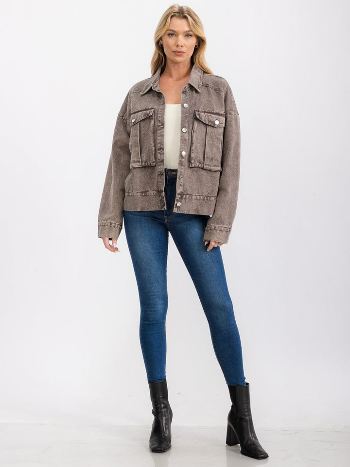 WOMEN'S LONG SLEEVE BUTTON UP FRONT POCKETS WASHED DENIM JACKET