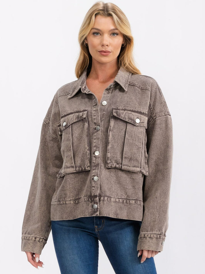 WOMEN'S LONG SLEEVE BUTTON UP FRONT POCKETS WASHED DENIM JACKET