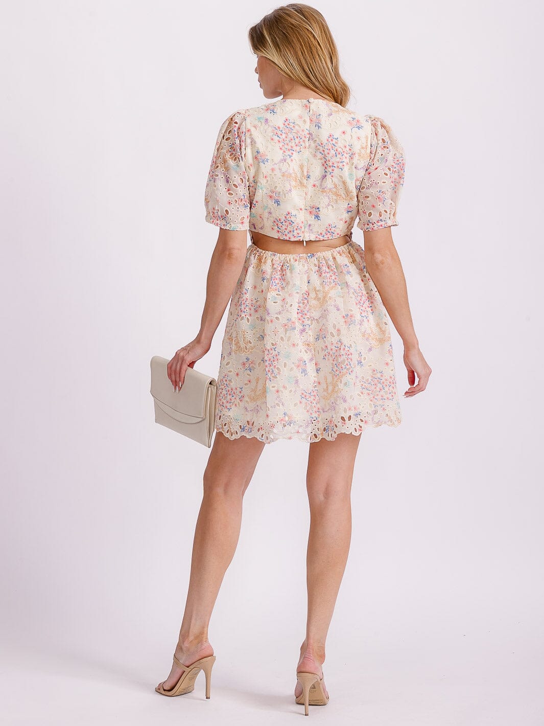 WOMEN'S SHORT PUFF SLEEVE CUT OUT BACK EYELET FLORAL MINI DRESS