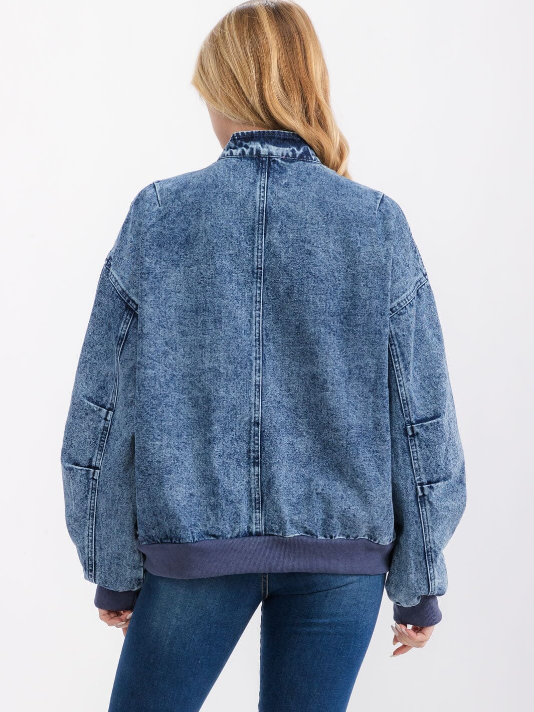 WOMEN'S LONG SLEEVE ZIPPER CLOSURE FRONT POCKETS WASHED DENIM JACKET