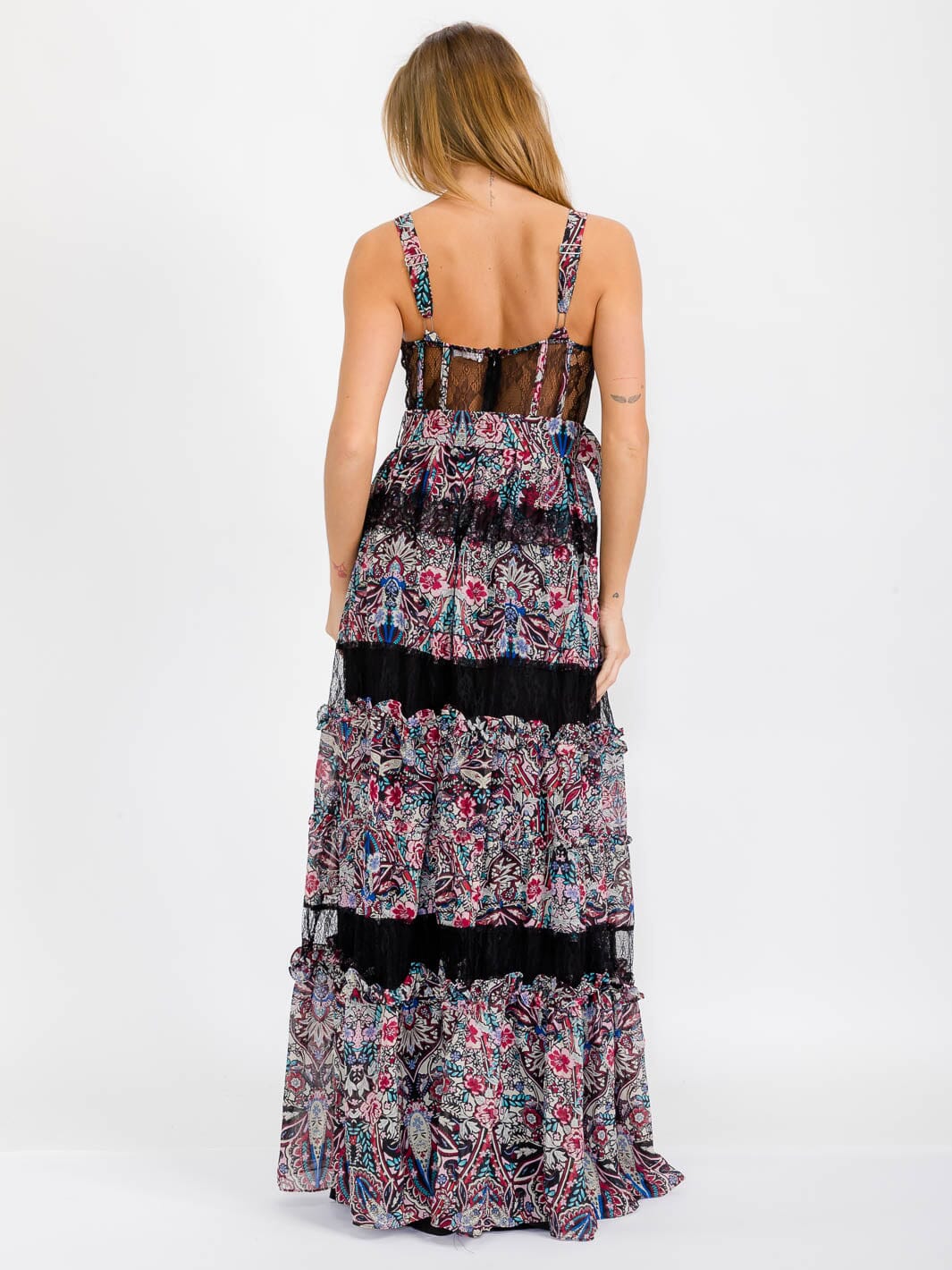 WOMEN'S SLEEVELESS V-NECK BELTED TIERED MESH FLORAL MAXI DRESS