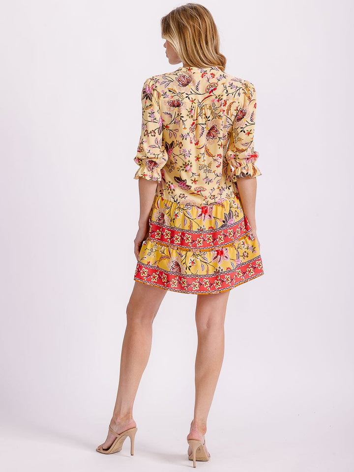 WOMEN'S SHORT PUFF SLEEVE V-NECK ELASTIC WAIST FIT & FLARE FLORAL MINI DRESS