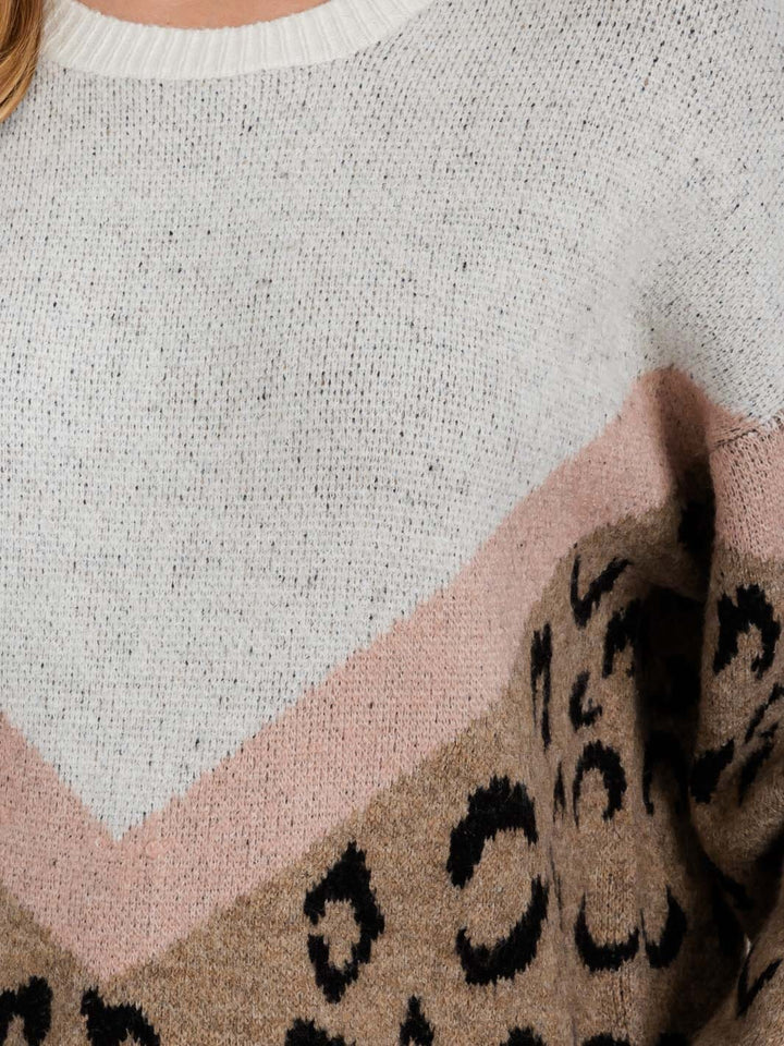 WOMEN'S LONG SLEEVE COLORBLOCK ANIMAL PRINT PULLOVER SWEATER