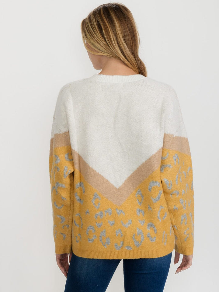 WOMEN'S LONG SLEEVE COLORBLOCK ANIMAL PRINT PULLOVER SWEATER