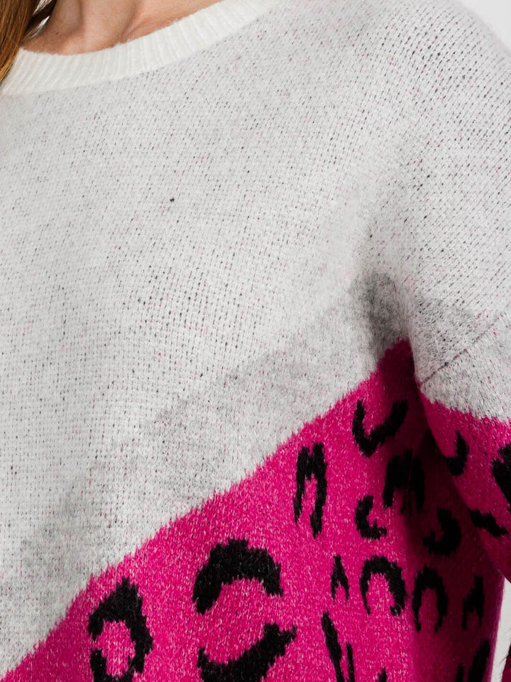 WOMEN'S LONG SLEEVE COLORBLOCK ANIMAL PRINT PULLOVER SWEATER