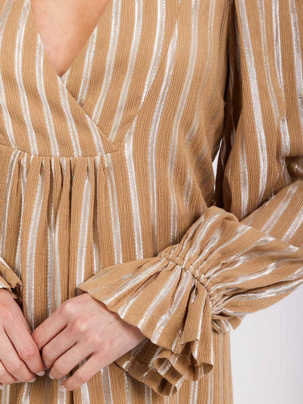 WOMEN'S LONG SLEEVE SURPLICE SHIMMER TUNIC MINI DRESS