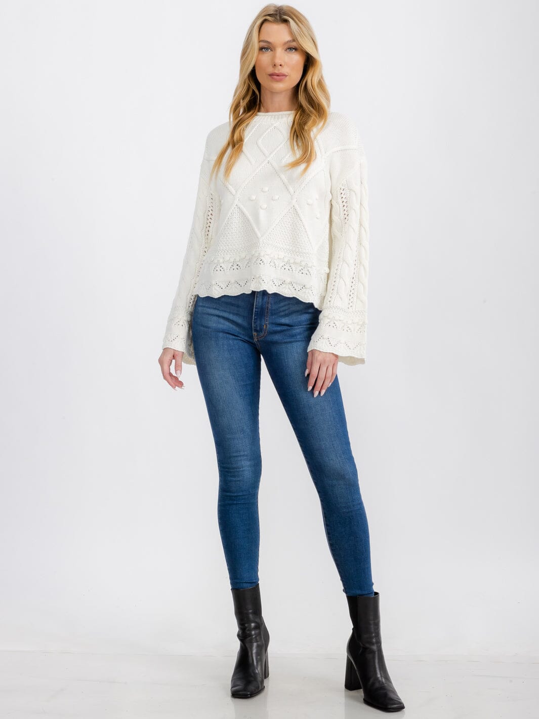 WOMEN'S LONG BELL SLEEVE DETAILED KNIT TOP