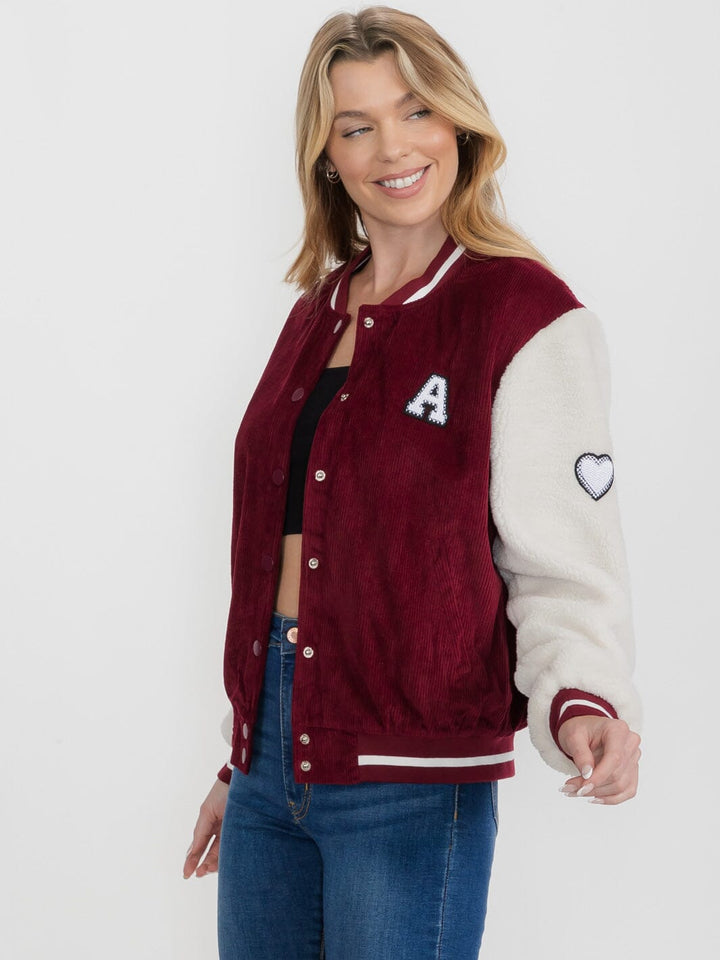 WOMEN'S LONG SLEEVE BUTTON CLOSURE FRONT POCKETS SHERPA COLORBLOCK VARSITY JACKET