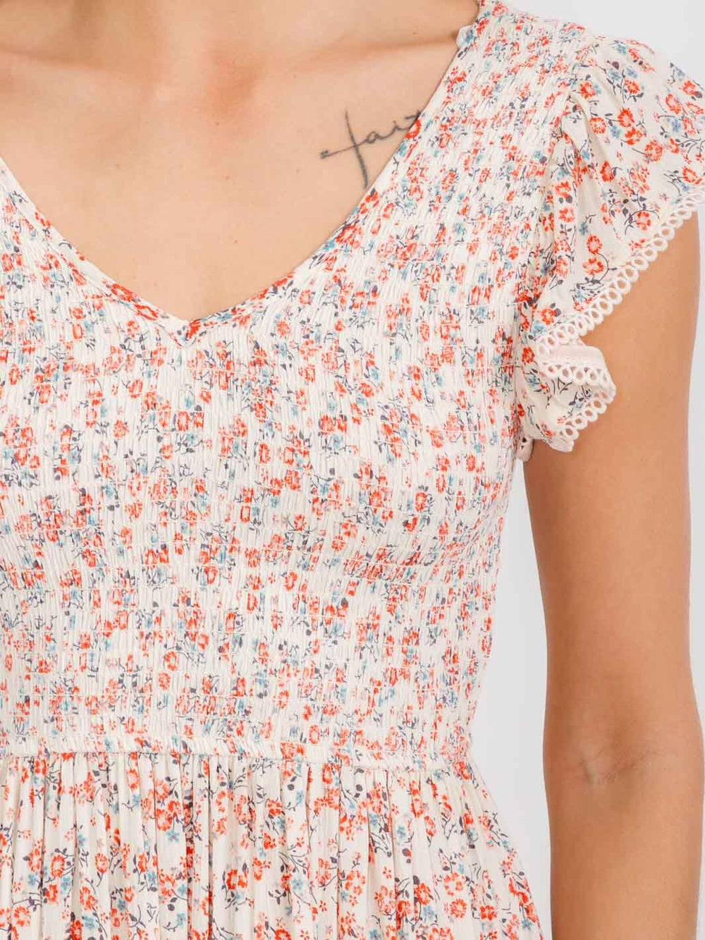 WOMEN'S SHORT SLEEVE V-NECK SMOCK TIERED FLORAL MAXI DRESS
