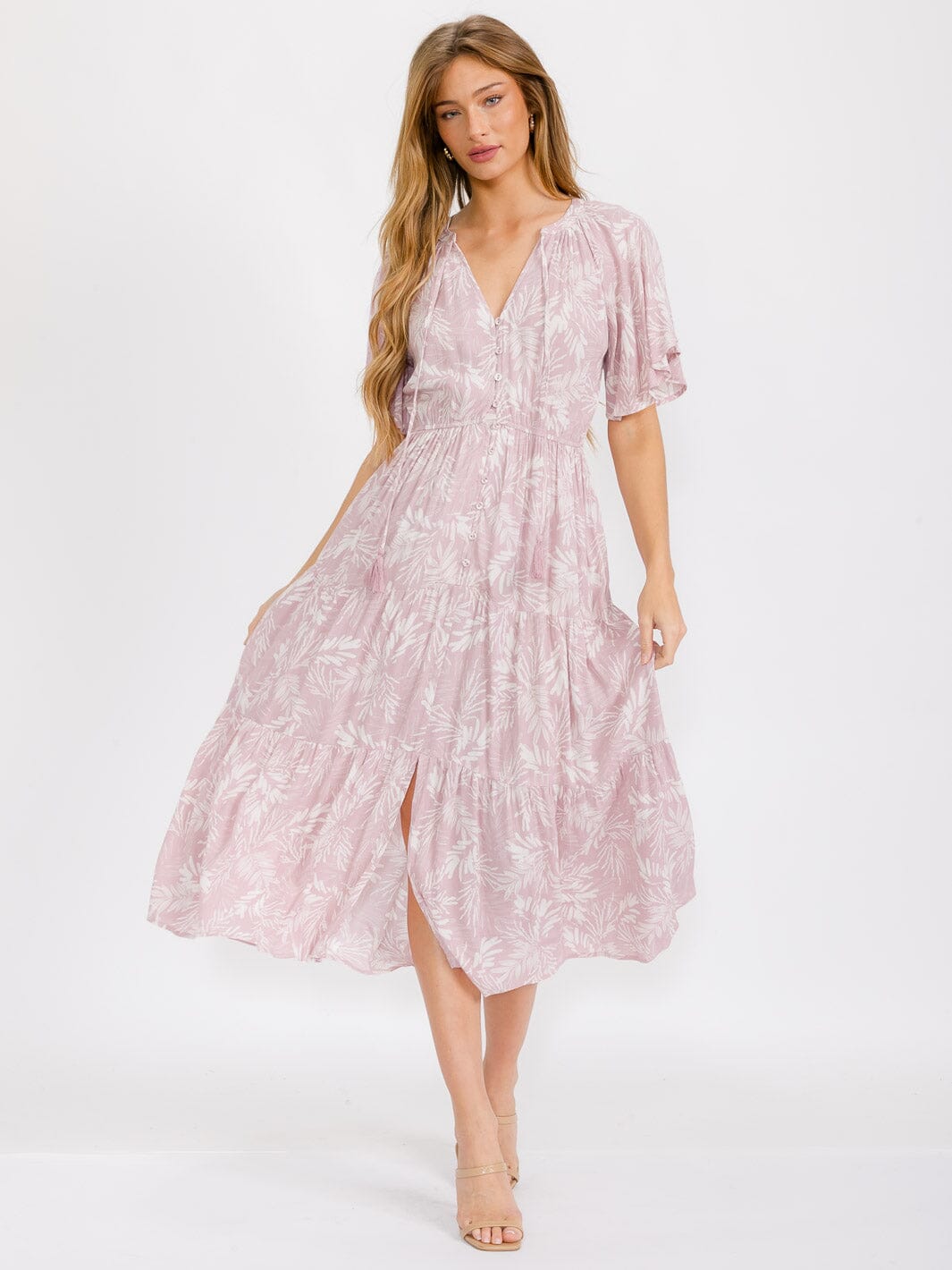 WOMEN'S SHORT SLEEVE BUTTON UP TIERED LEAF PRINT MAXI DRESS