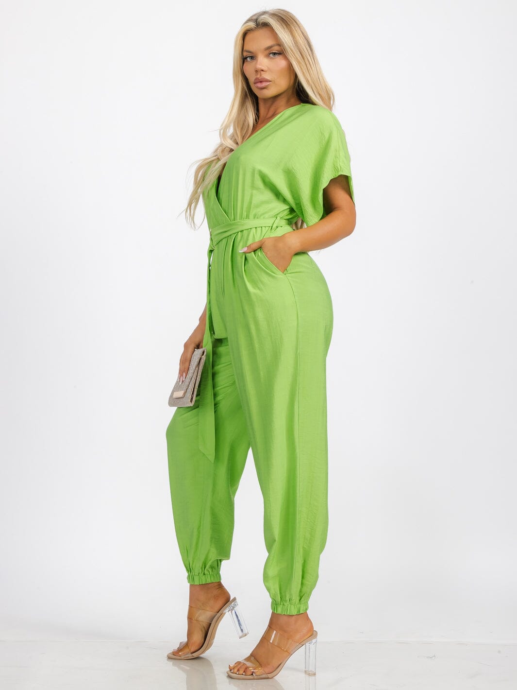 WOMEN'S SHORT SLEEVE SURPLICE FRINT POCKET SKINNY LEGS BELTED JUMPSUIT