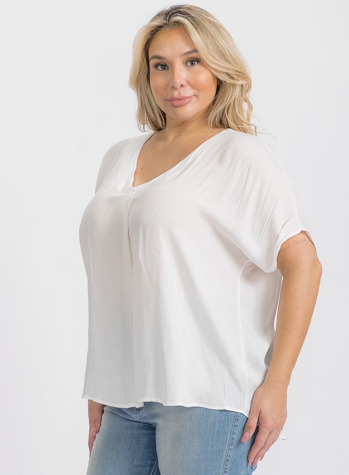 PLUS SIZE SHORT SLEEVE V-NECK TUNIC BLOUSE