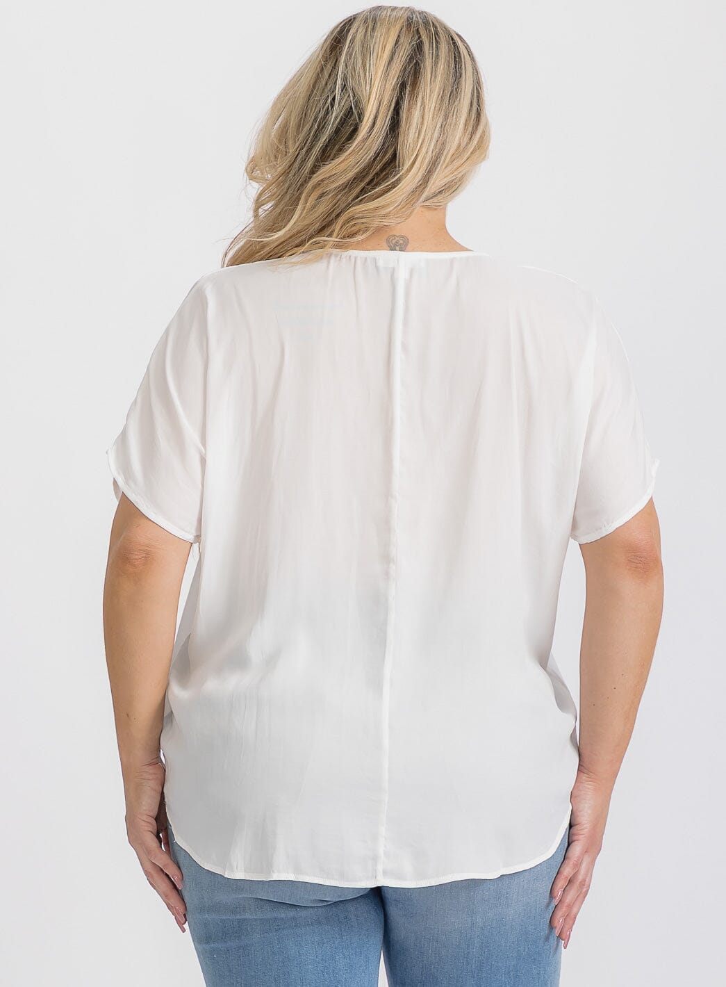 PLUS SIZE SHORT SLEEVE V-NECK TUNIC BLOUSE