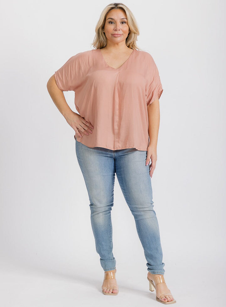 PLUS SIZE SHORT SLEEVE V-NECK TUNIC BLOUSE