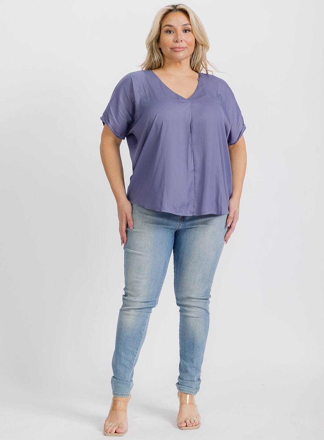 PLUS SIZE SHORT SLEEVE V-NECK TUNIC BLOUSE