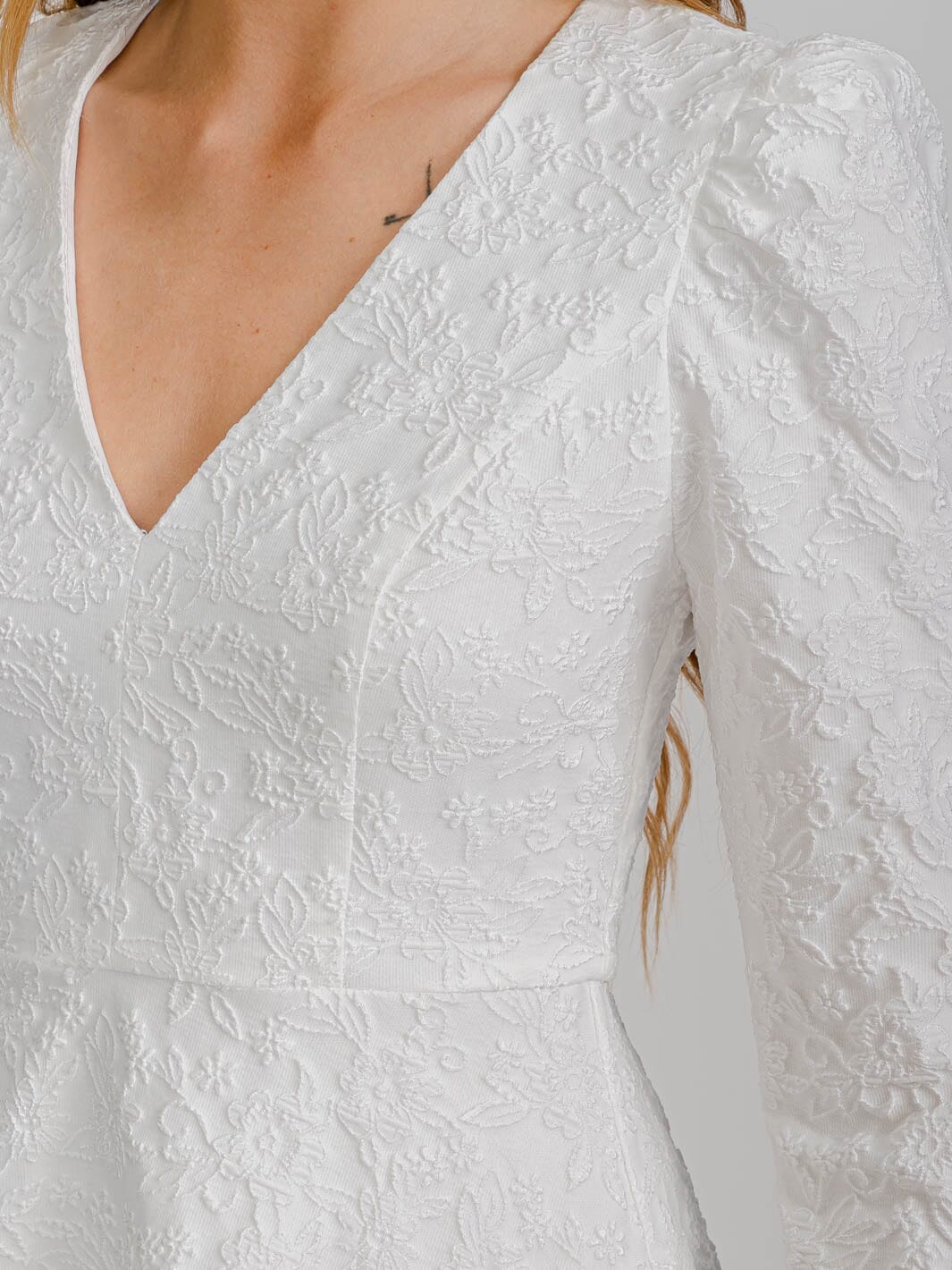 WOMEN'S LONG SLEEVE V-NECK DETAILED FIR & FLARE MINI DRESS