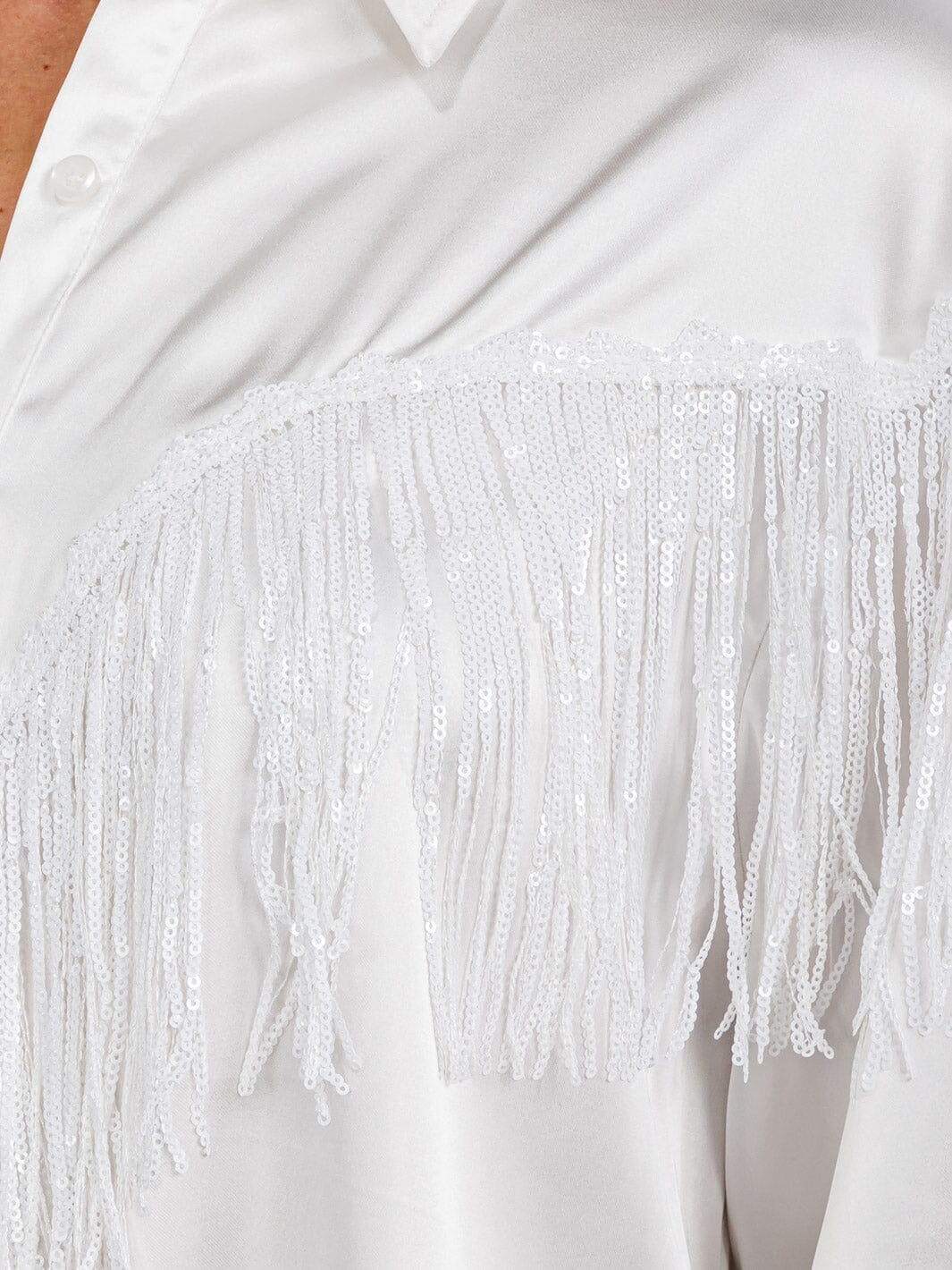 WOMEN'S LONG SLEEVE BUTTON UP FRINGE DETAILED HIGH-LOW BLOUSE